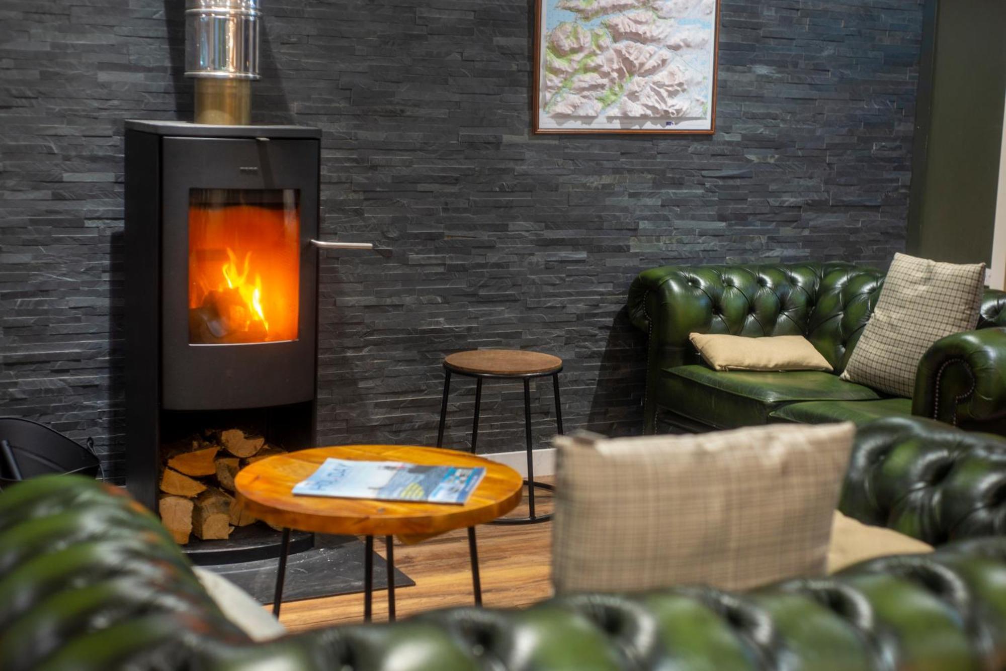 Glen Nevis Youth Hostel フォート・ウィリアム エクステリア 写真 The interior of the hotel